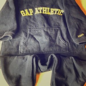 Gap Sweat suit